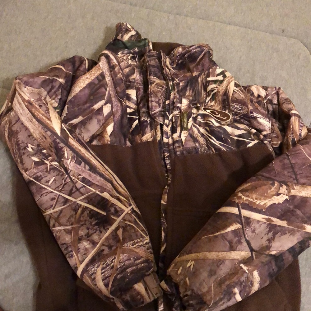Size 8 drake jacket can go down a bit comment if interested can go down to $50
